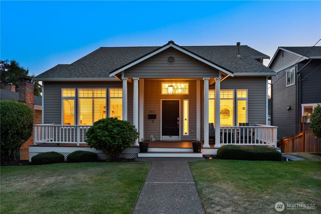 Property photo for 3241 32nd Avenue W, Seattle
