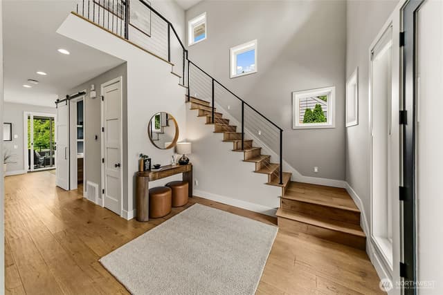 Property photo for 8527 Latona Avenue NE, Seattle photo 3