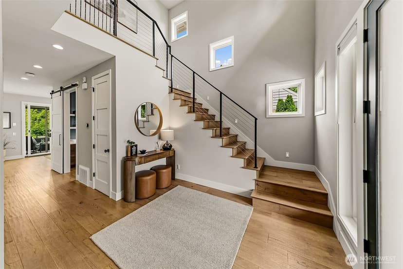 Property photo for 8527 Latona Avenue NE, Seattle photo 3