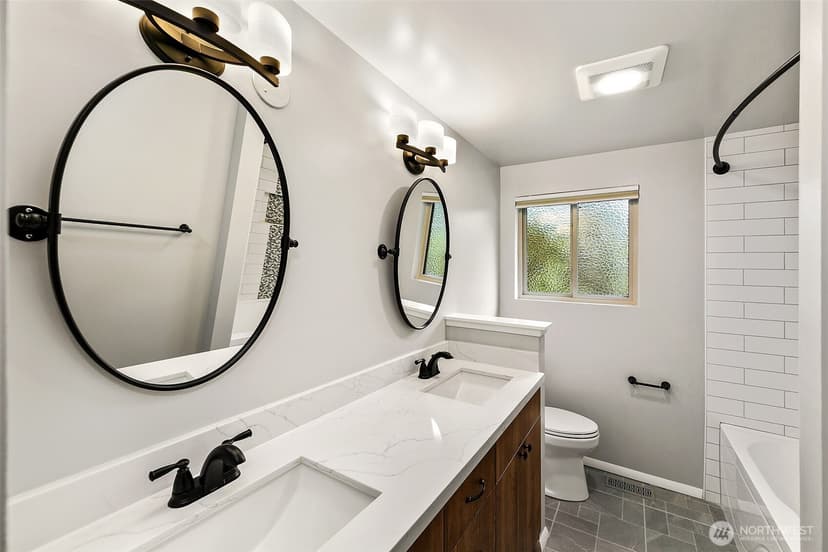 Property photo for 250 SW 176th Place, Normandy Park photo 13