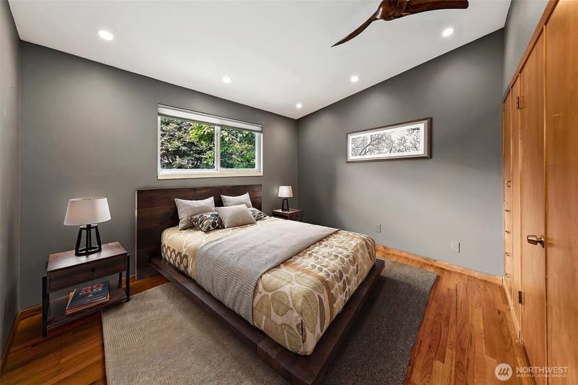 Property photo for 250 SW 176th Place, Normandy Park photo 12