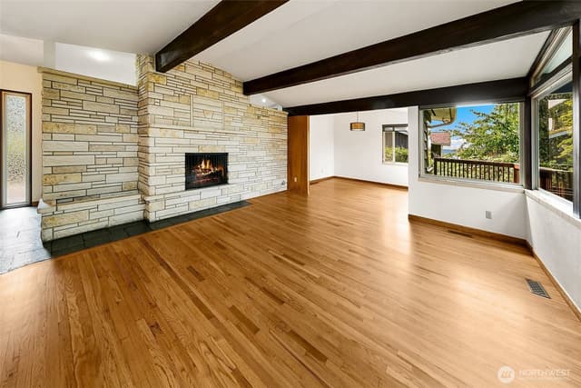 Property photo for 250 SW 176th Place, Normandy Park photo 5