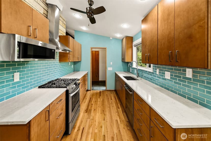 Property photo for 250 SW 176th Place, Normandy Park photo 7