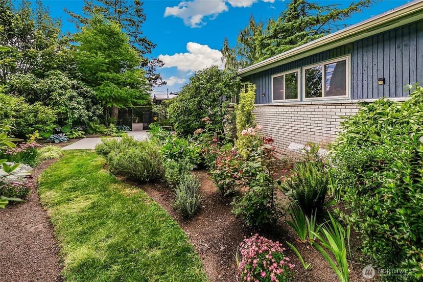 Property photo for 250 SW 176th Place, Normandy Park photo 27