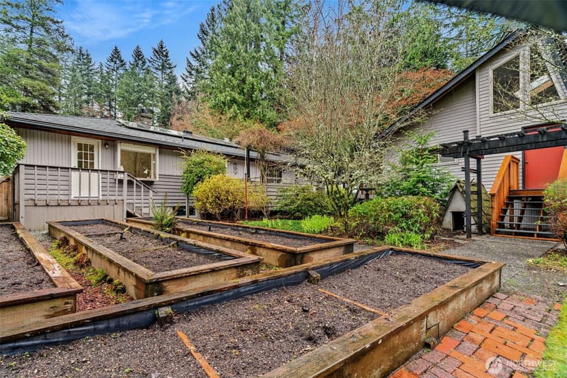 Property photo for 23312 Robin Hood Drive, Edmonds photo 31