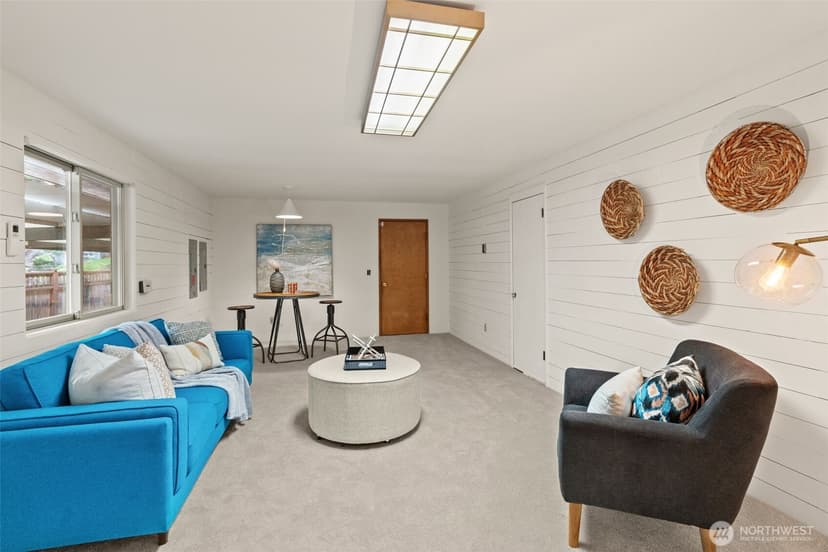 Property photo for 23312 Robin Hood Drive, Edmonds photo 13