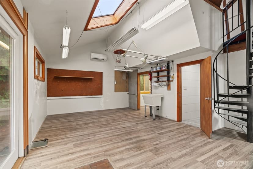 Property photo for 23312 Robin Hood Drive, Edmonds photo 26