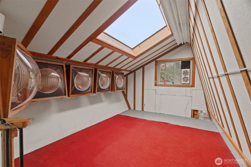 Property photo for 23312 Robin Hood Drive, Edmonds photo 30