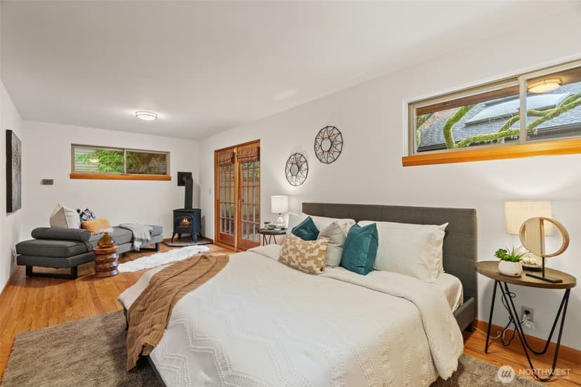 Property photo for 23312 Robin Hood Drive, Edmonds photo 22