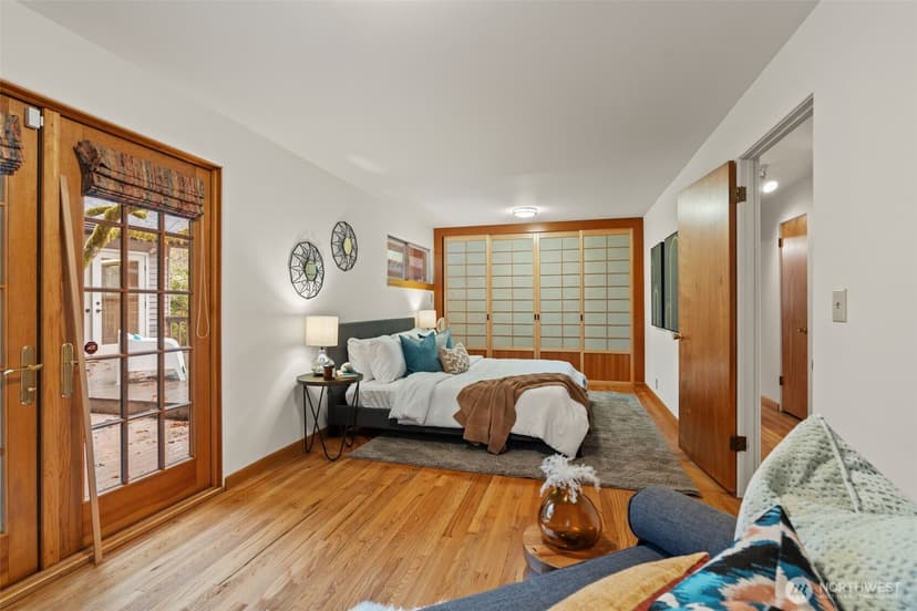 Property photo for 23312 Robin Hood Drive, Edmonds photo 21