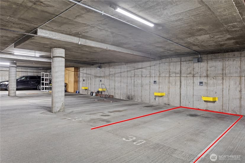 Property photo for 1401 5th Avenue W #305, Seattle photo 20
