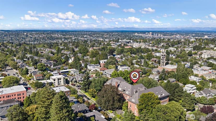 Property photo for 1401 5th Avenue W #305, Seattle photo 27