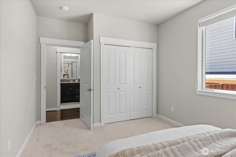 Property photo for 5028 70th Place SW, Mukilteo photo 16