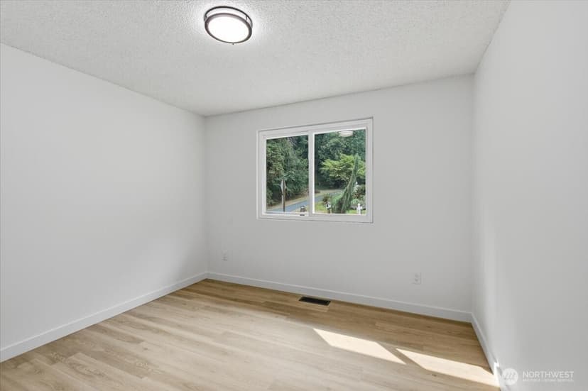 Property photo for 17448 NE 156th Street, Woodinville photo 24