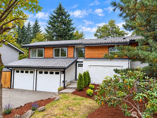 Property photo for 17312 9th Ave NE, Shoreline