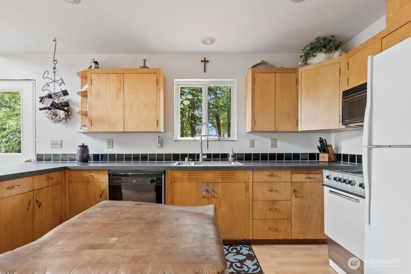 Property photo for 55 A Snohomish Way, Hat Island photo 16