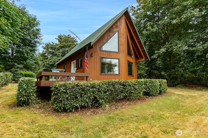 Property photo for 55 A Snohomish Way, Hat Island photo 32