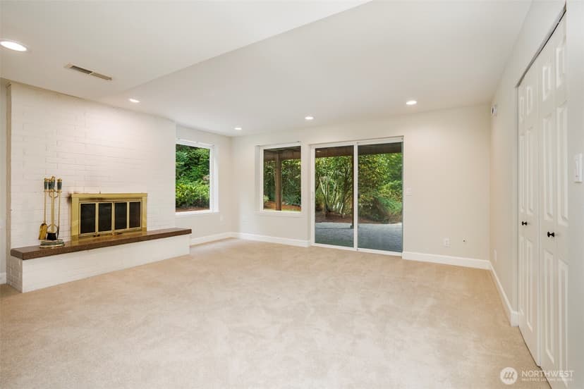 Property photo for 19920 NE 185 Street, Woodinville photo 18