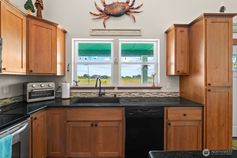Property photo for 442 N Spinnaker Avenue SW, Ocean Shores photo 10