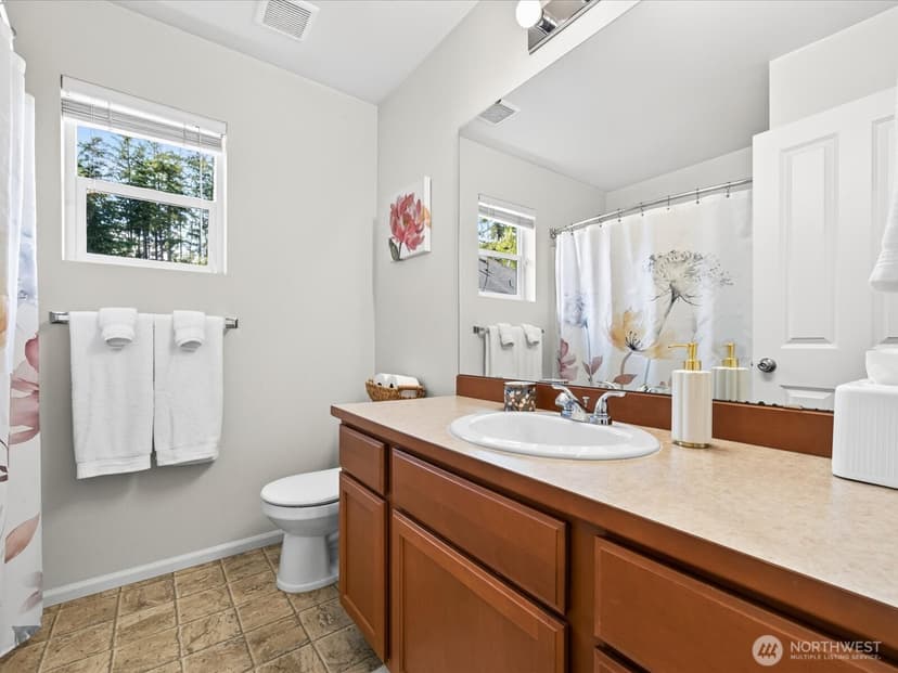 Property photo for 6726 Charlotte Avenue SE, Auburn photo 19