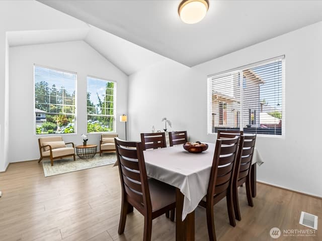 Property photo for 6726 Charlotte Avenue SE, Auburn photo 4