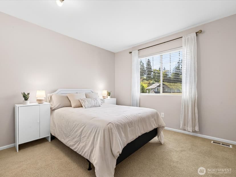 Property photo for 6726 Charlotte Avenue SE, Auburn photo 20