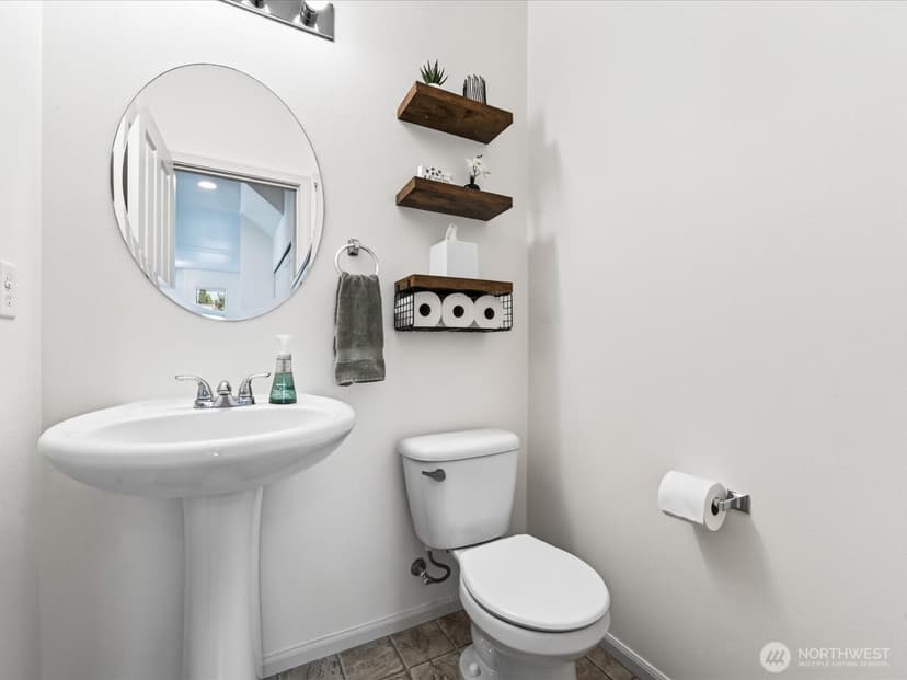 Property photo for 6726 Charlotte Avenue SE, Auburn photo 12