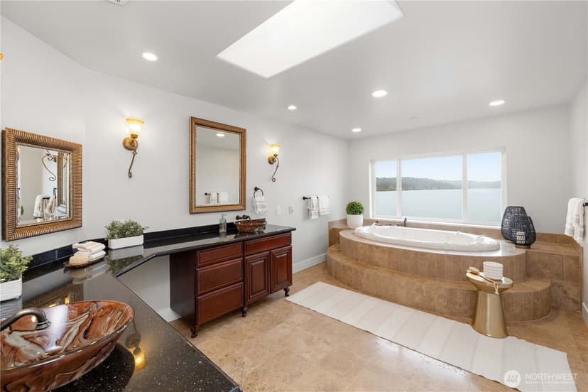 Property photo for 17714 SE 40th Place, Bellevue photo 14