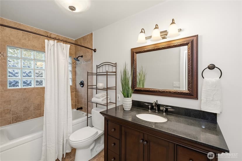 Property photo for 17714 SE 40th Place, Bellevue photo 15