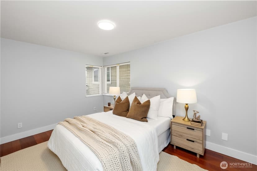 Property photo for 17714 SE 40th Place, Bellevue photo 9