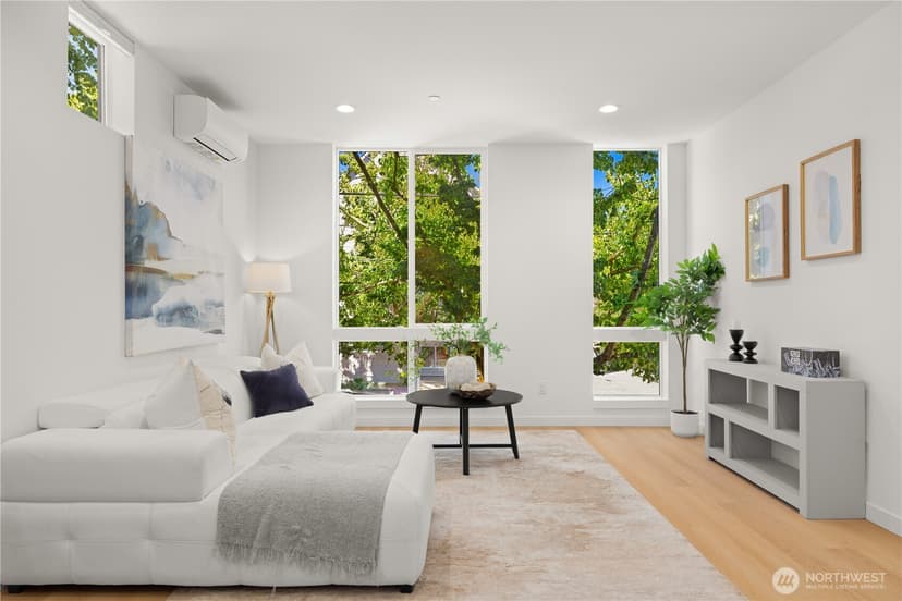 Property photo for 955 N 35th Street, Seattle photo 4