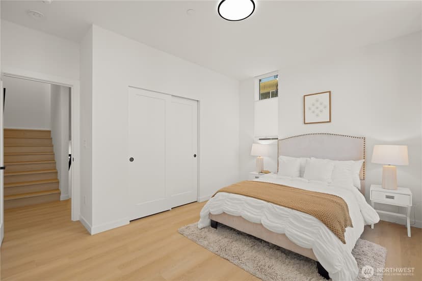 Property photo for 955 N 35th Street, Seattle photo 17