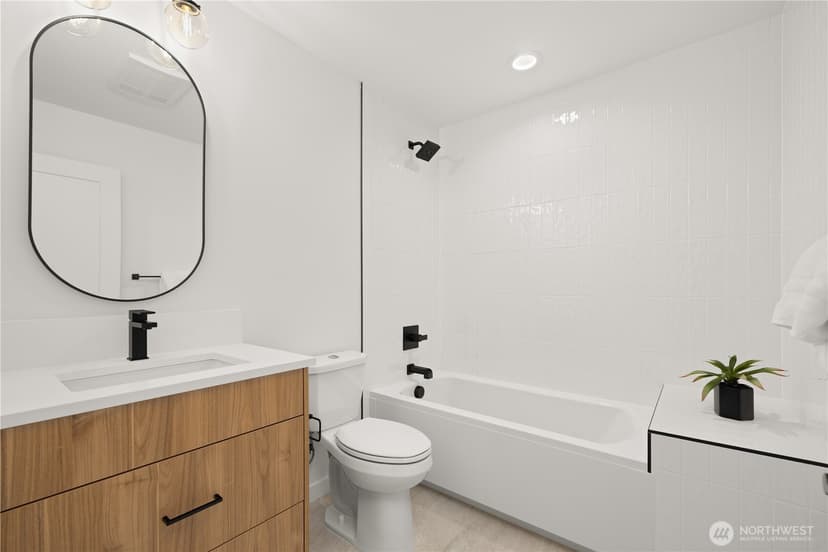 Property photo for 955 N 35th Street, Seattle photo 20