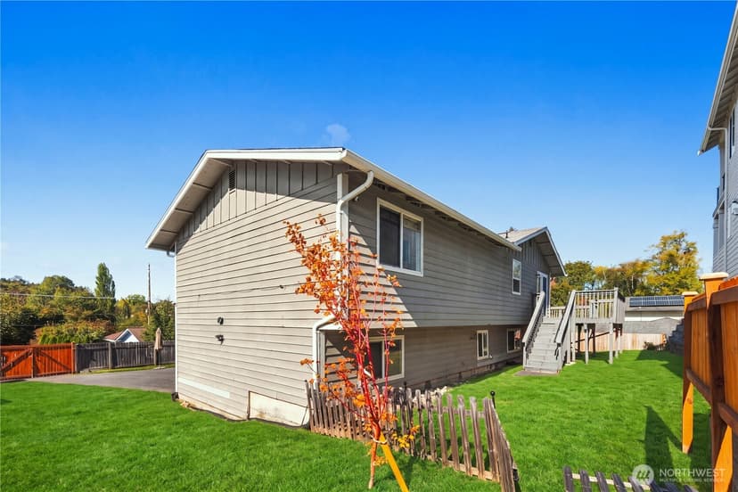 Property photo for 809 19th Avenue SW, Puyallup photo 32