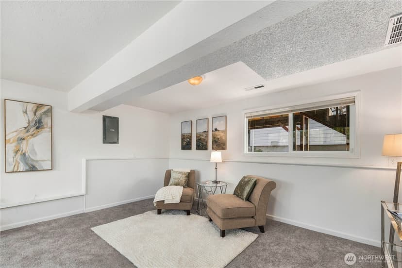 Property photo for 809 19th Avenue SW, Puyallup photo 25