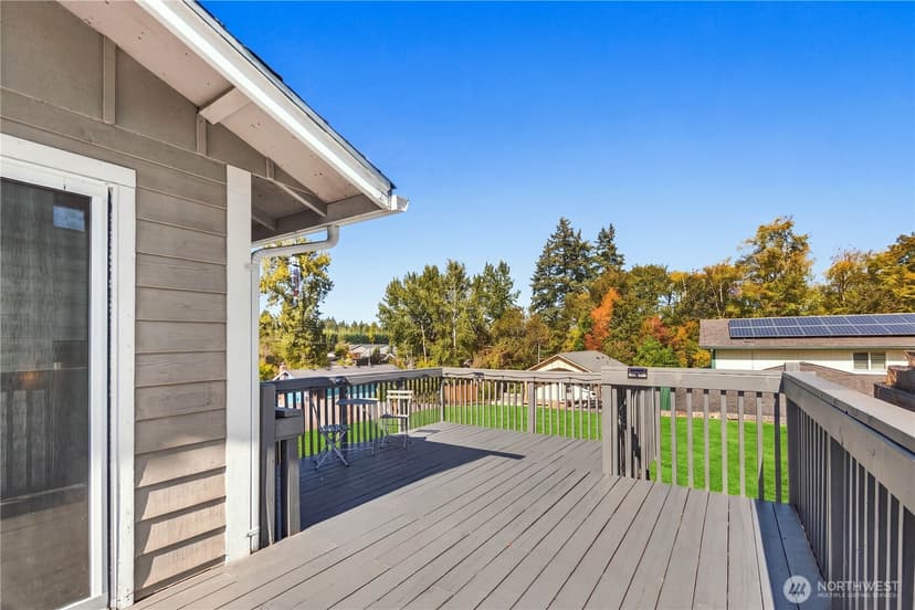 Property photo for 809 19th Avenue SW, Puyallup photo 28