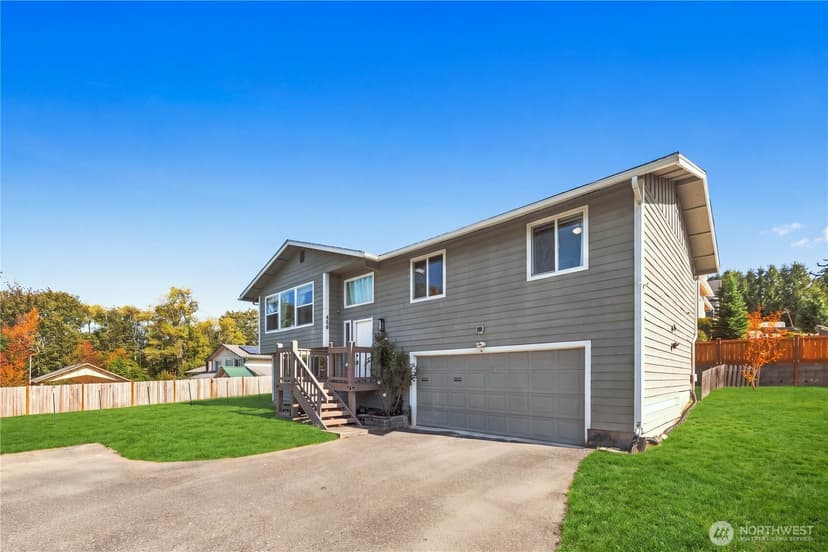 Property photo for 809 19th Avenue SW, Puyallup photo 4