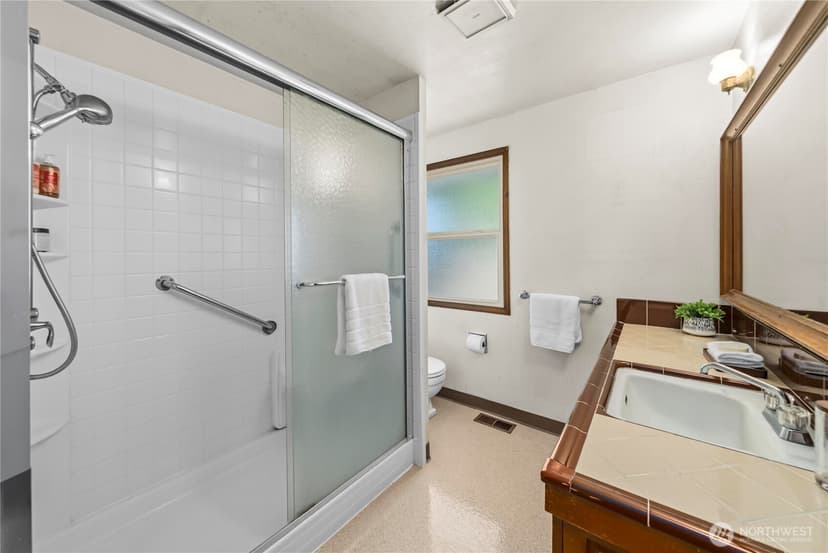 Property photo for 3129 Sylvia Boulevard S, Lakewood photo 34