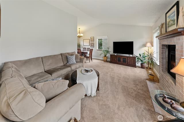 Property photo for 25846 185th Place SE, Covington photo 4