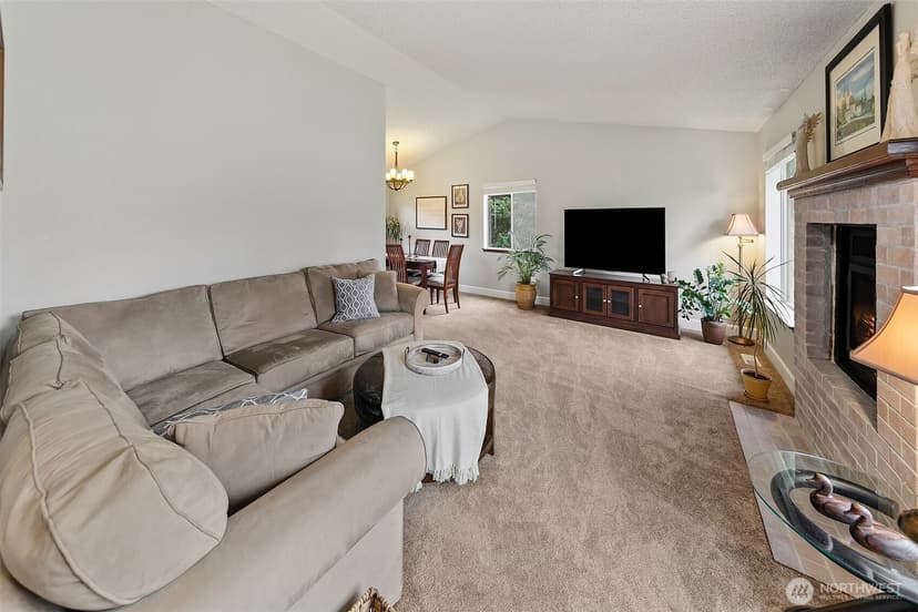 Property photo for 25846 185th Place SE, Covington photo 4