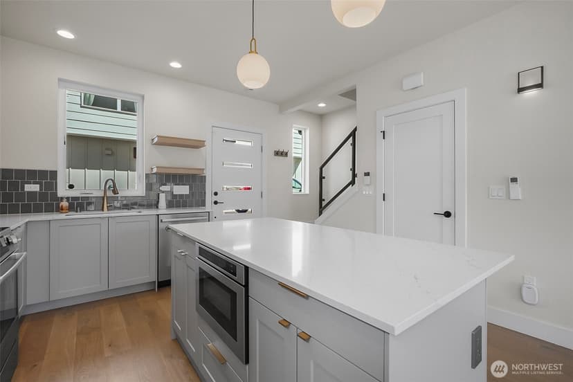 Property photo for 1129 NW 61st #B, Seattle photo 7