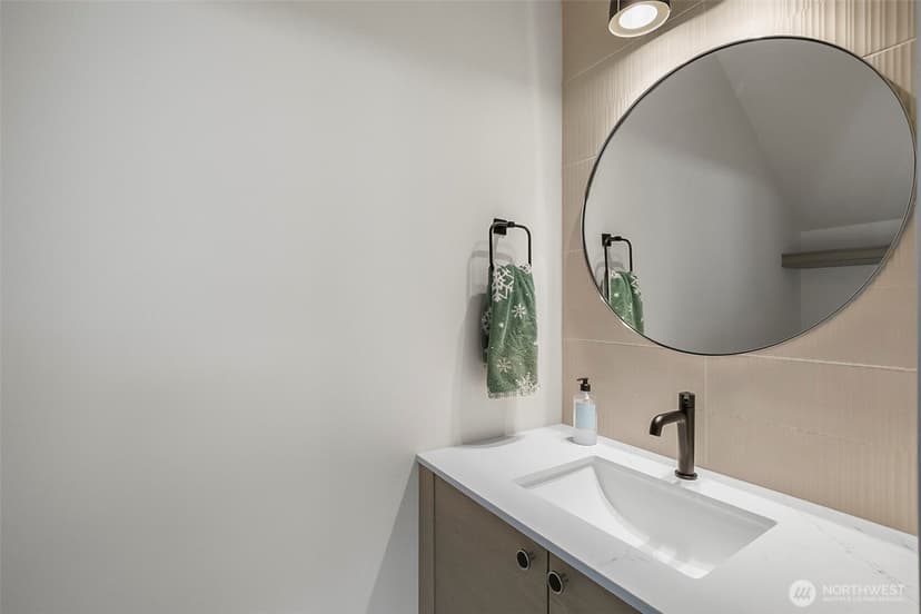 Property photo for 1129 NW 61st #B, Seattle photo 10
