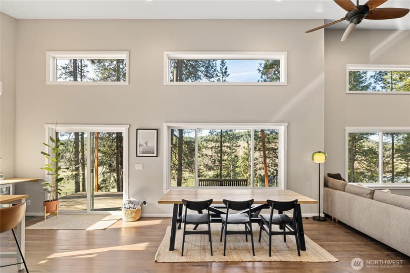 Property photo for 5910 Teanaway Road, Cle Elum photo 4