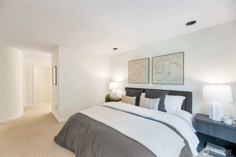 Property photo for 2000 W Barrett Street #205, Seattle photo 11