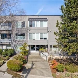 Property photo for 2000 W Barrett Street #205, Seattle photo 2