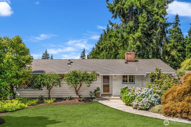 Property photo for 2805 124th Place NE, Bellevue photo 3
