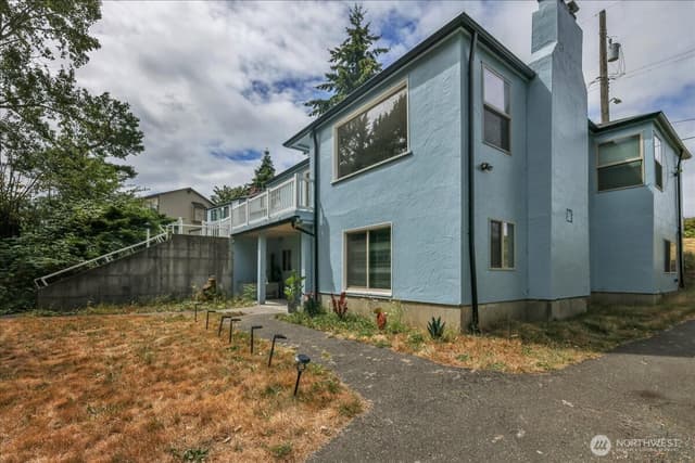 Property photo for 13622 51st Avenue S, Tukwila photo 3