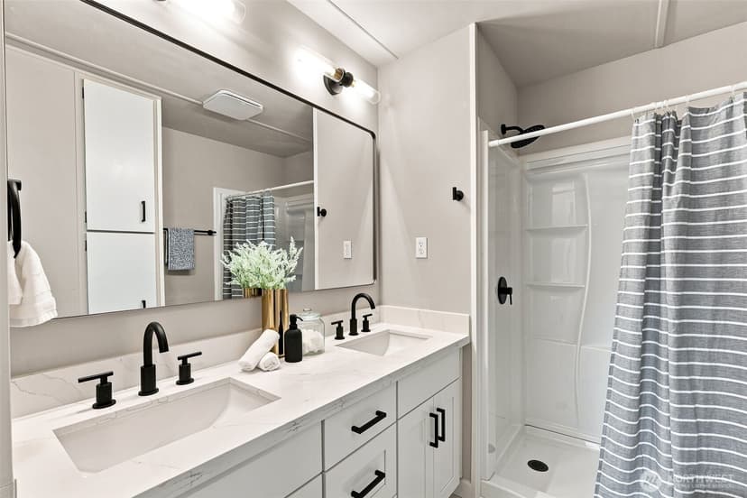 Property photo for 18501 52nd Avenue W #62, Lynnwood photo 14