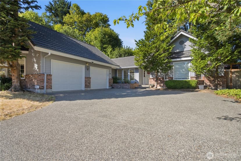Property photo for 14018 SE 51st Place, Bellevue