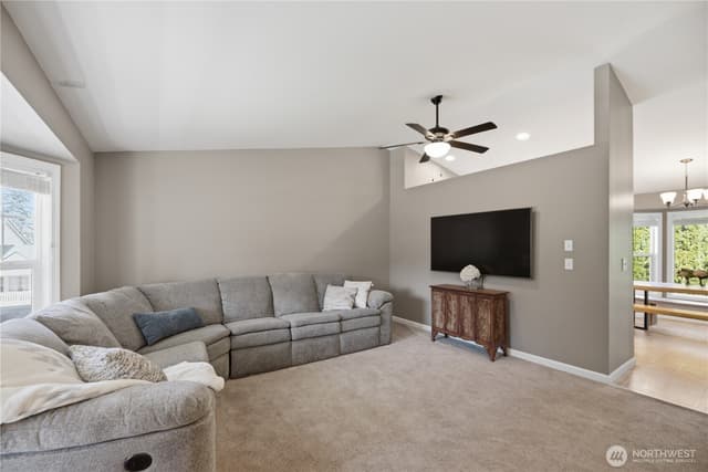 Property photo for 7721 63rd Street NE, Marysville photo 4